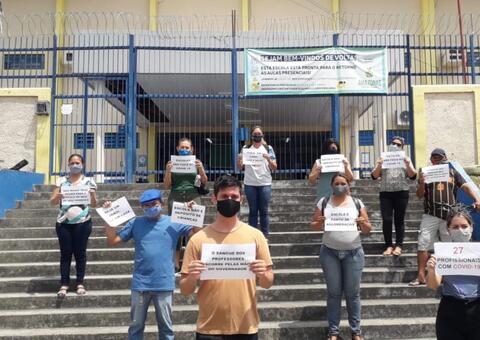 Escola tem 27 professores com Covid-19 e profissionais protestam em Manaus 