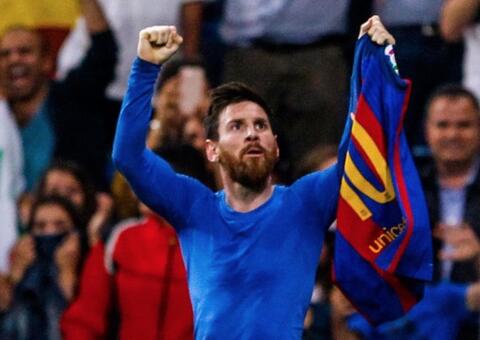 Diretoria do Barcelona diz que está tentando convencer Messi a ficar