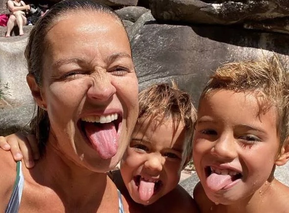 Scooby pinta cabelo dos filhos e Luana Piovani reclama: ‘Me consultou? Não'