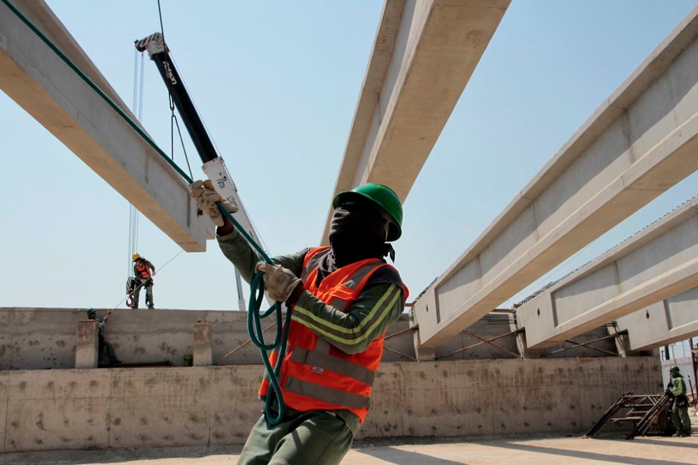 Trânsito na avenida Max Teixeira será interrompido para obras de complexo