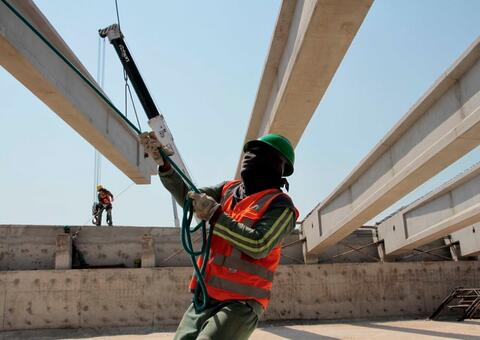 Trânsito na avenida Max Teixeira será interrompido para obras de complexo