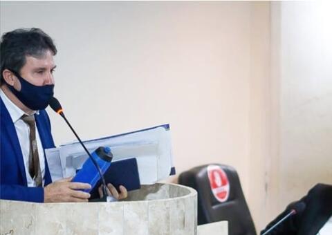 Vereador acusa parlamentar de ter furtado celular e ter pacto com o demônio