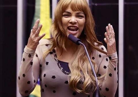 Suposto áudio de Flordelis convoca fiéis para culto: 'Quero todo mundo lá'