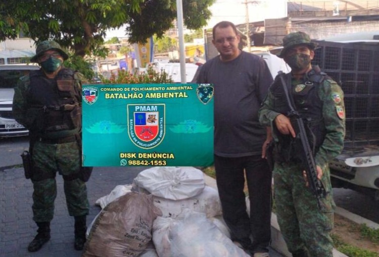 Meia tonelada de pescado ilegal é apreendida durante operação em Manaus