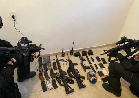 PM prende 16 pessoas e apreende 9 fuzis depois de confronto no Rio