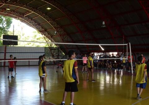 Escolinha da Vila Olímpica vai retomar atividades em Manaus 