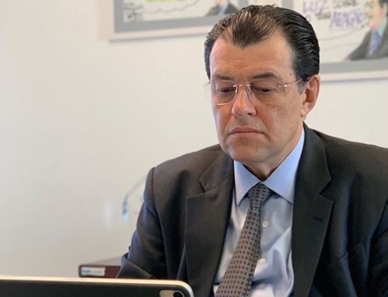 Braga diz ser contra privatização da Eletrobras 