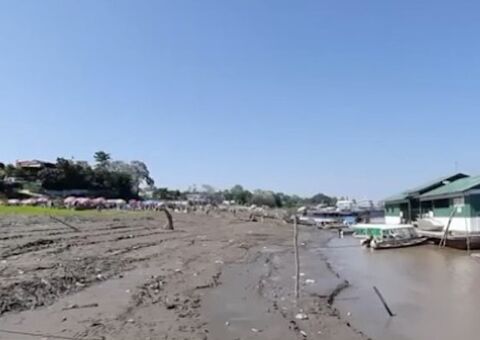 Seca suspende viagens de barco em dois municípios do Amazonas