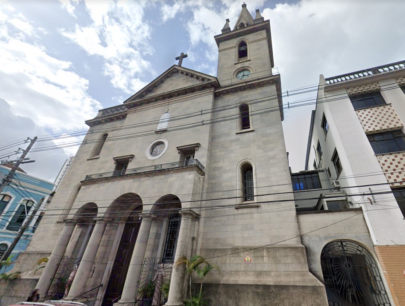 Igreja de São Sebastião faz rifa para restaurar paróquia em Manaus