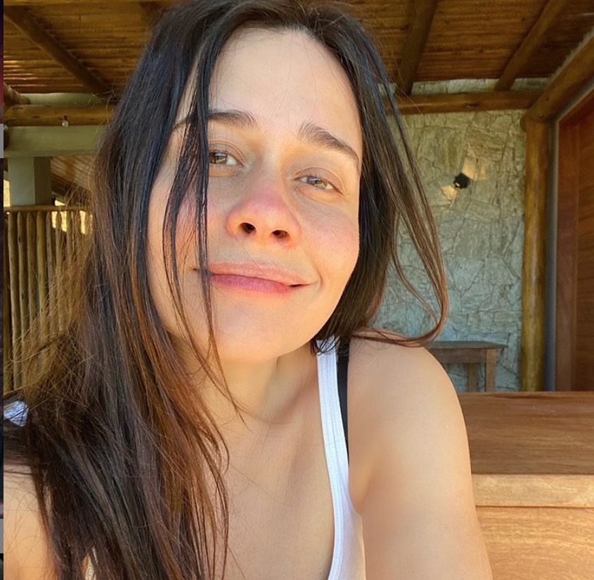 Alessandra Negrini completa 50 anos e comemora: ‘A vida é uma aventura’