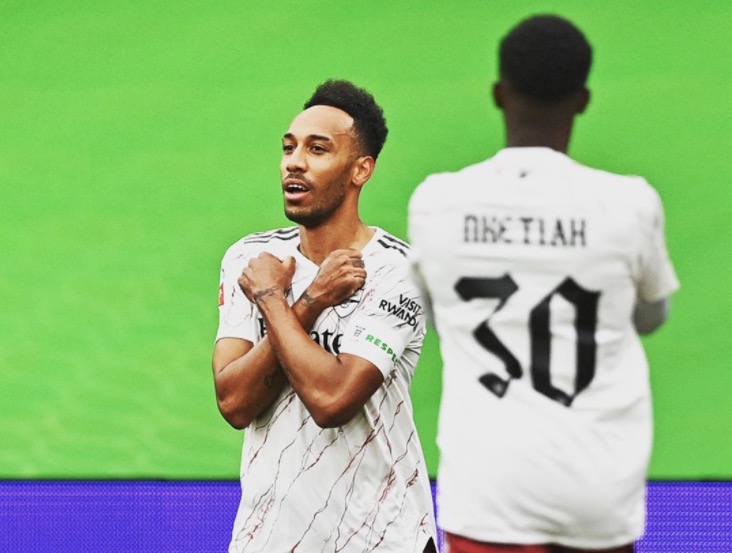 Com homenagem para Chadwick, Arsenal é campeão da Supercopa da Inglaterra