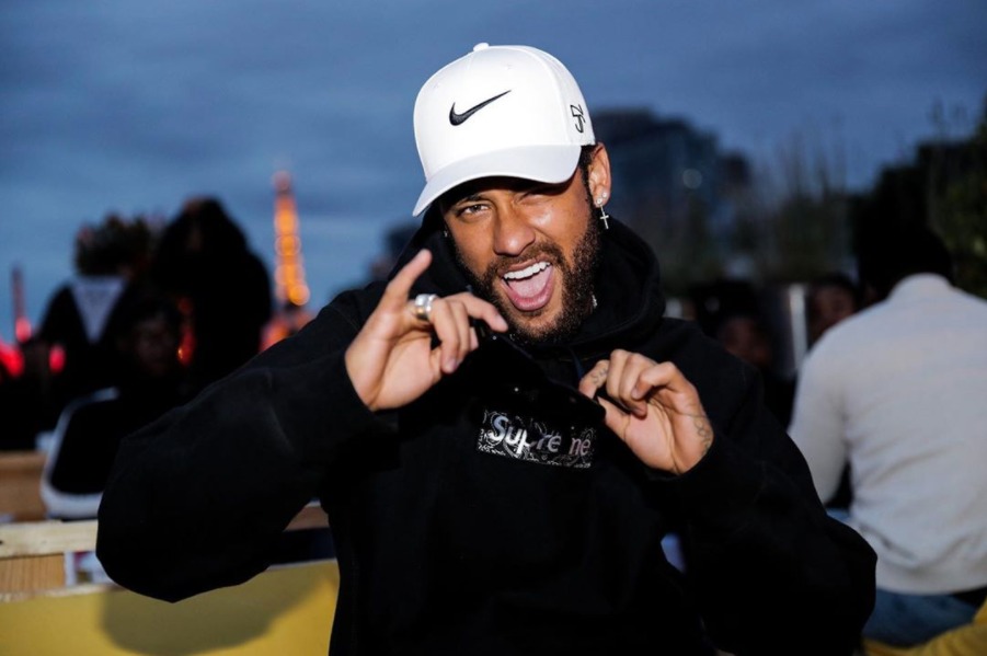 Nike rompe contrato com Neymar