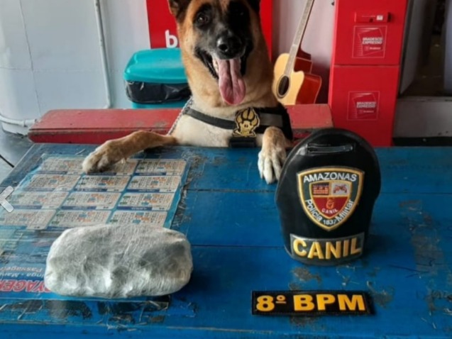 Polícia apreende 1 kg de droga em embarcação no Amazonas