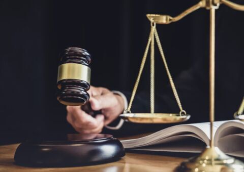 Justiça obriga pai a pagar pensão para filha com doença grave