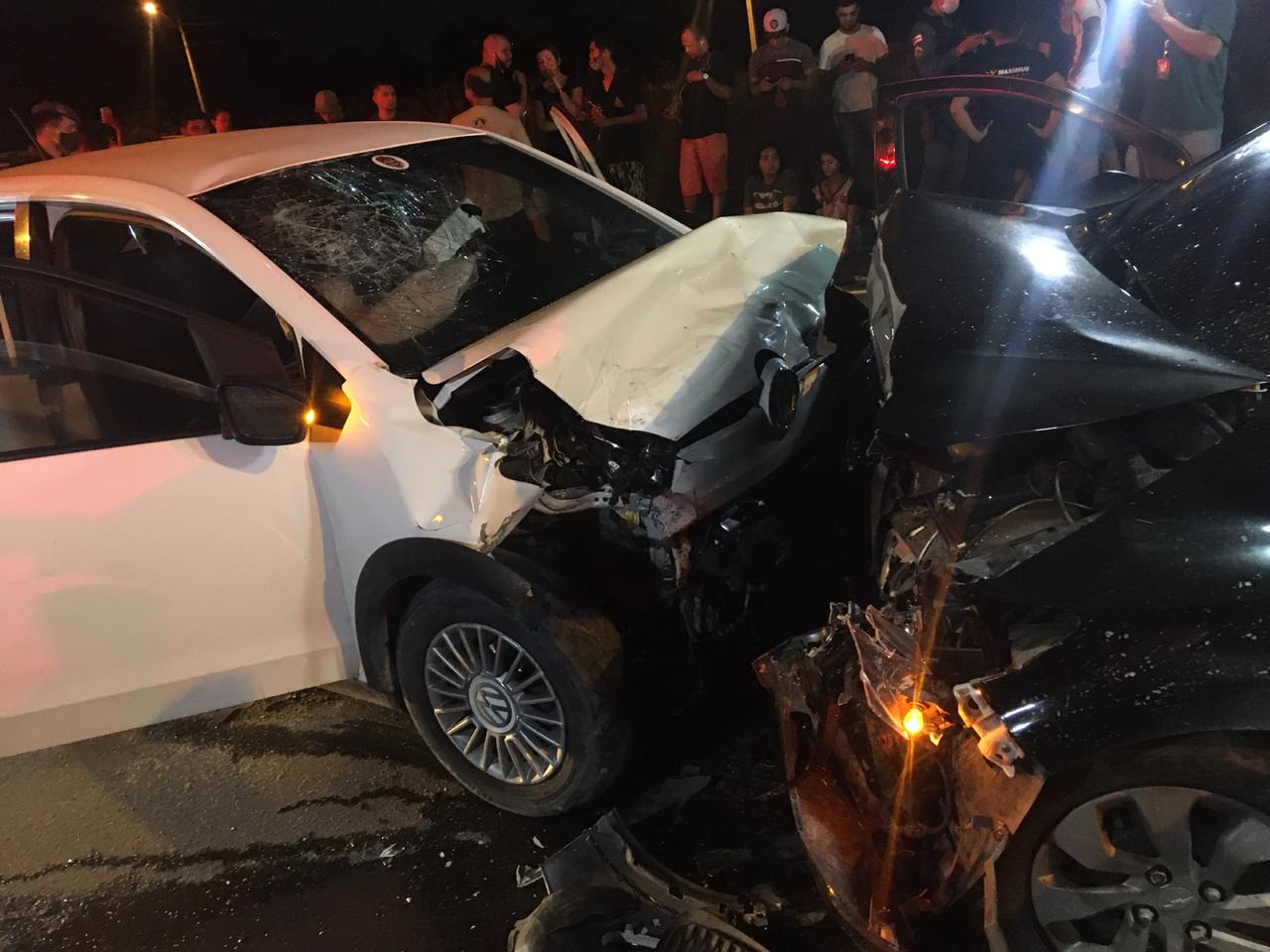 Grave acidente de trânsito deixa 7 pessoas feridas em avenida de Manaus