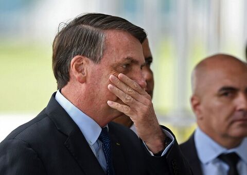 Após exames, Bolsonaro descobre que terá que passar por nova cirurgia