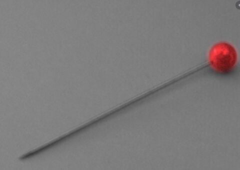 Adolescente engole alfinete e tem coração perfurado