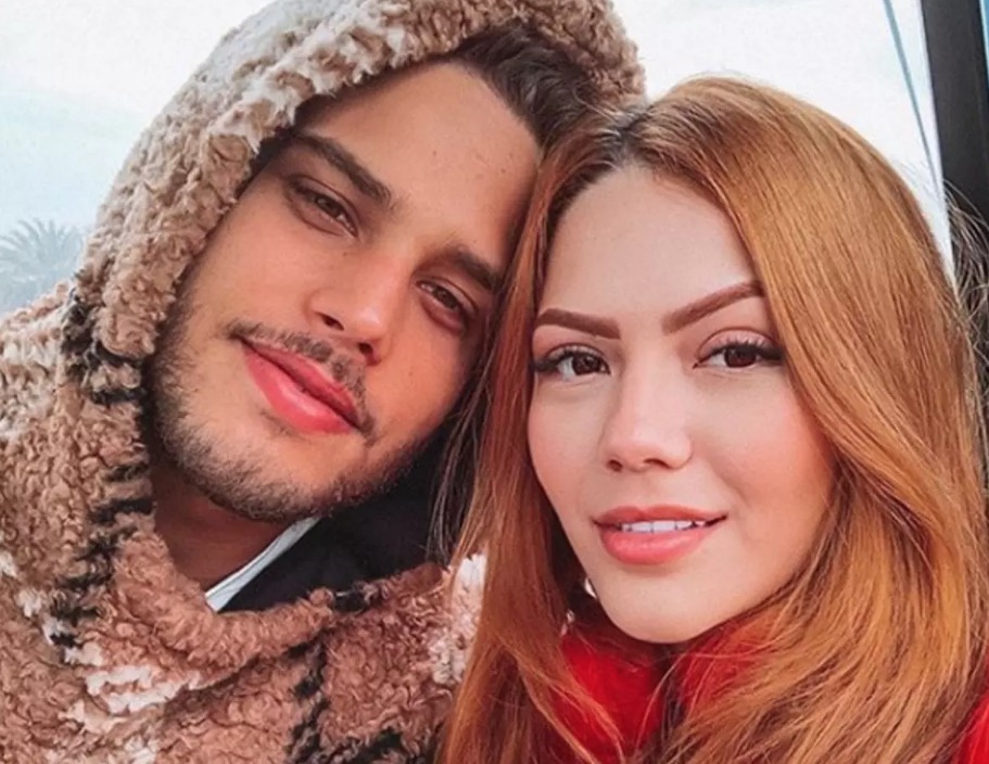 Pai de Sarah Poncio expõe crise no casamento da filha com Jonathan Couto