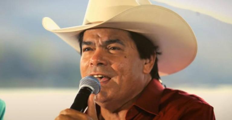 Parrerito, do Trio Parada Dura, é entubado por complicações da Covid-19 