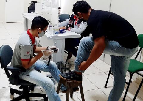 Tornozeleiras com tecnologia 3G são instaladas em detentos do Amazonas