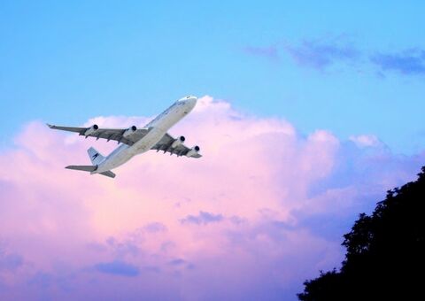 Decolar é condenada por não devolver valor de viagem a consumidor de Manaus