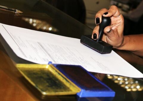 Lei que reduz taxas cartorárias em 30% é sancionada no Amazonas 