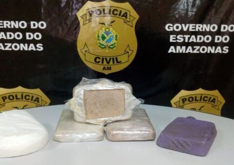 Homem é preso enquanto enterrava 5 kg de drogas em casa de Manaus