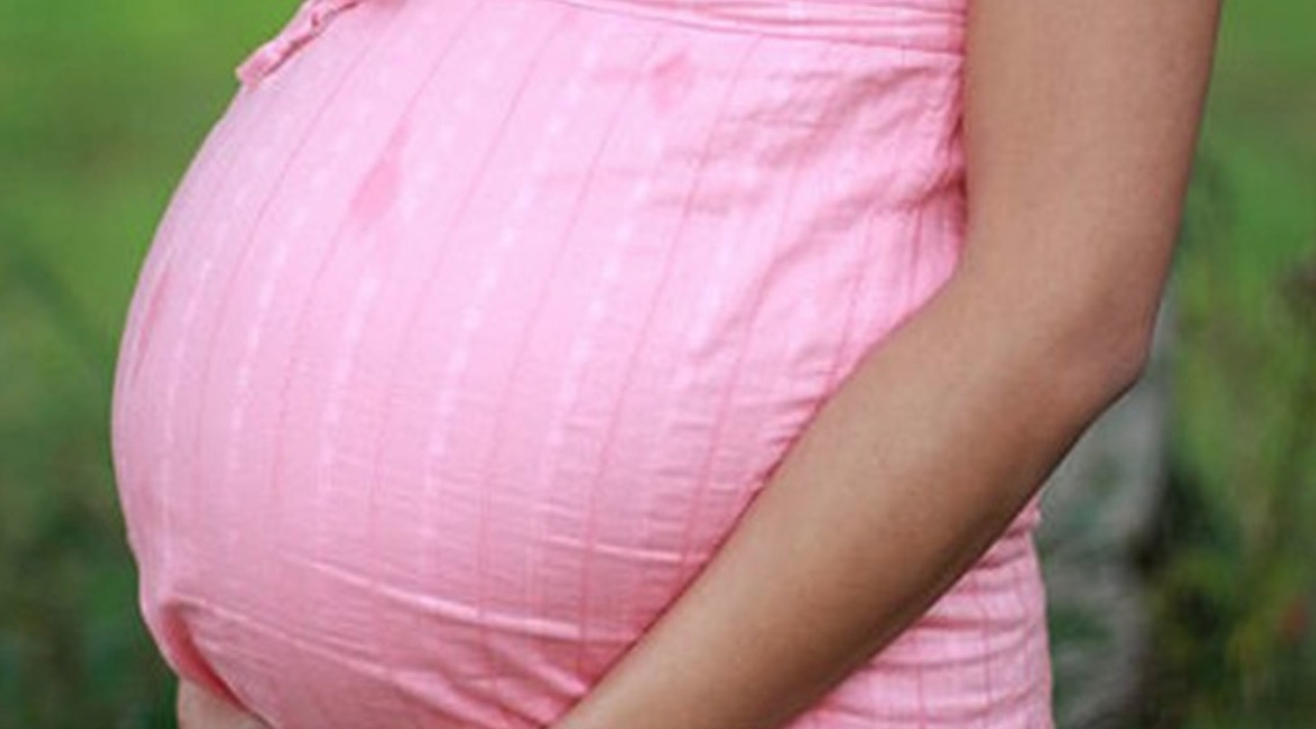 Menina de 11 anos fica grávida após ser estuprada pelo padrasto