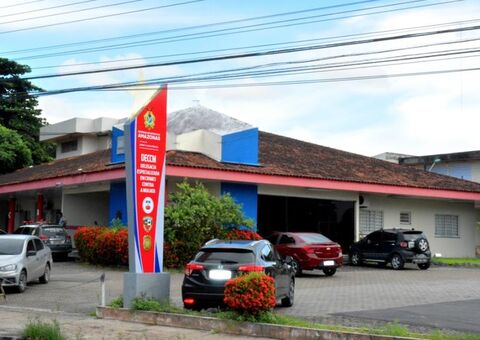 Homem é preso após esfaquear a esposa em Manaus