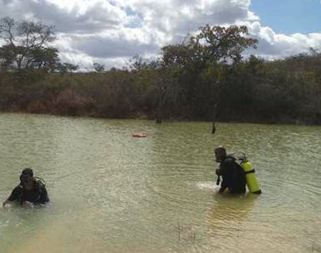 Crianças morrem afogadas ao tentarem pegar pacote de alimento em lagoa
