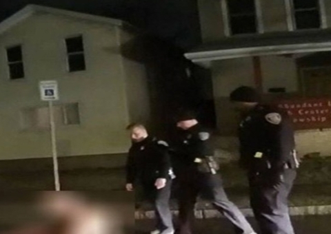 Globo exibe reportagem e deixa parte íntima de homem à mostra  