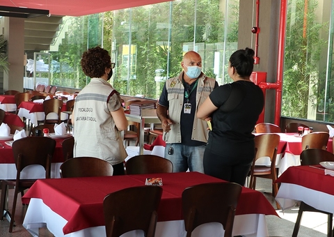 FVS fiscaliza restaurantes que não cumprem medidas contra a Covid-19