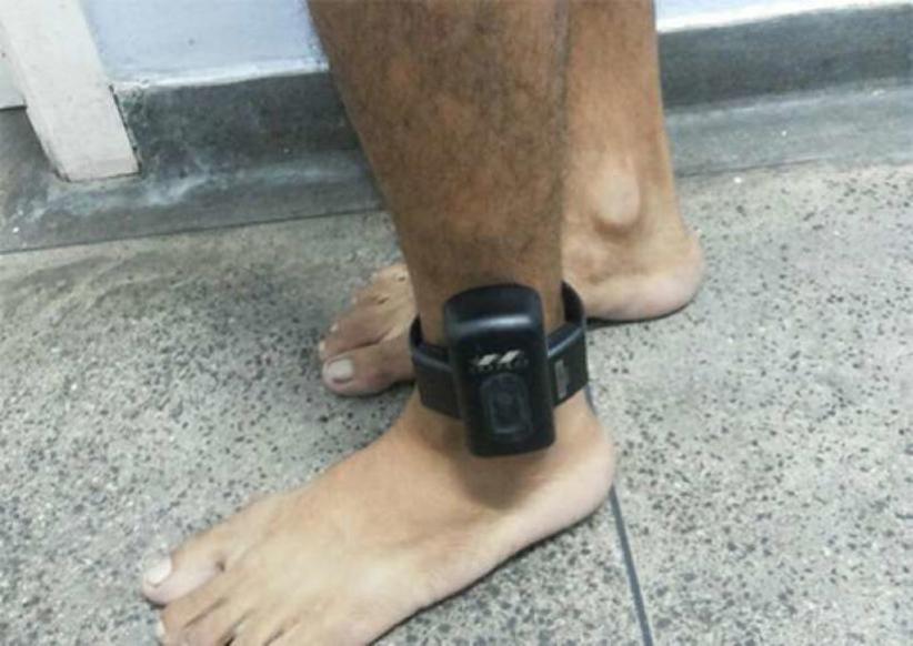 Homem é preso ao notificar tornozeleira com defeito em delegacia de Manaus