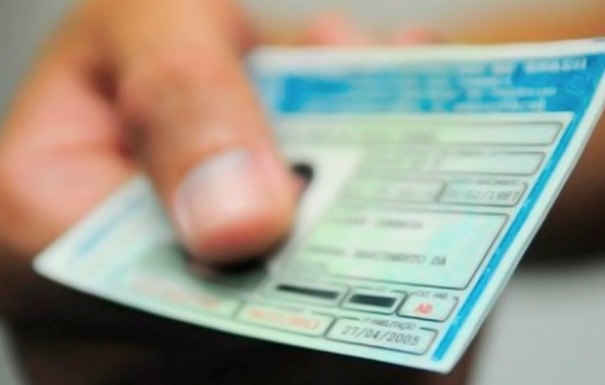 Senado aprova projeto que aumenta validade da CNH