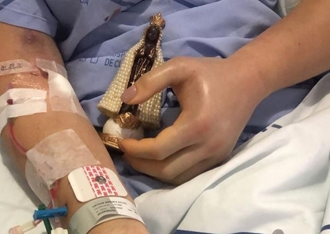 Médica picada por cobra jararaca vai passar por cirurgia