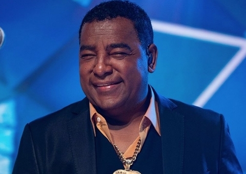 Vocalista do Raça Negra, Luiz Carlos passa por cirurgia plástica 