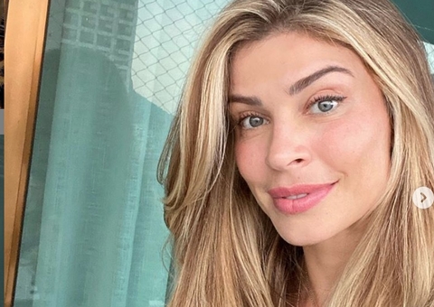 Grazi Massafera exibe barriga ultra sarada em dia de treino