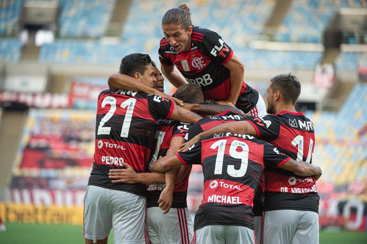 Flamengo vence o Fortaleza e assume vice liderança do Brasileirão