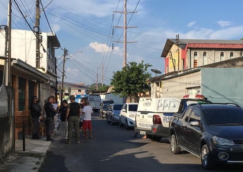 Homem é encontrado morto dentro da própria casa em Manaus