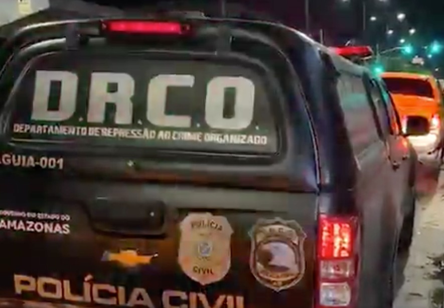 Bares são fiscalizados em ação contra Covid-19 em Manaus