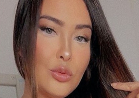 Geisy Arruda deixa 'capô de fusca' à mostra em vídeo picante