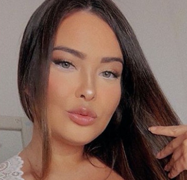 Geisy Arruda deixa 'capô de fusca' à mostra em vídeo picante