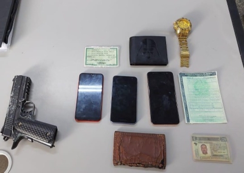 Dupla é presa após cometer assalto em Manaus