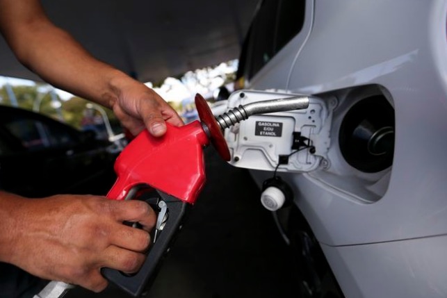 Petrobras anuncia redução no preço do diesel e gasolina nas refinarias