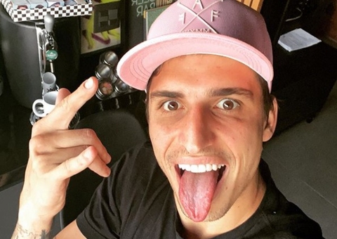 Ex-BBB Prior faz post enigmático e fãs apontam participação em A Fazenda