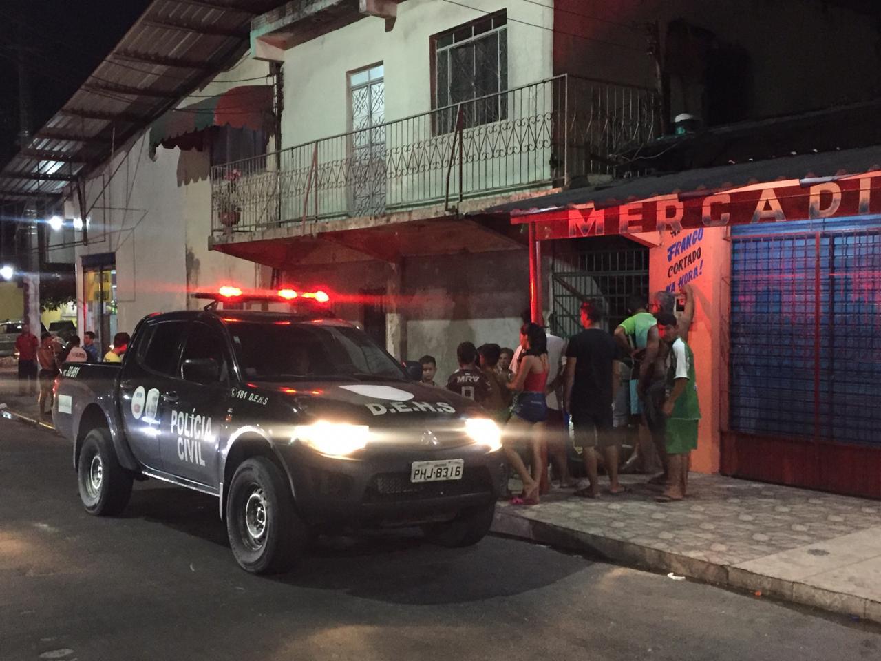 Jovem é encontrado morto no quintal de casa em Manaus e motivo intriga