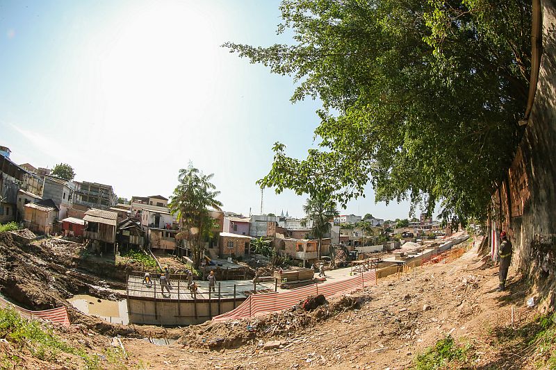 Obras do Prosamim no igarapé Mestre Chico estão 40% concluídas, diz UGPE