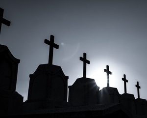 Com o inimigo tão próximo e tão letal, a vida ficou mais frágil