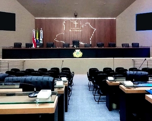 Governo do Amazonas erra no combate a Covid, mas quer tornar Aleam cúmplice