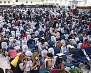 'Homens de Deus’ podem ser autorizados a furar  fila da vacina no Amazonas